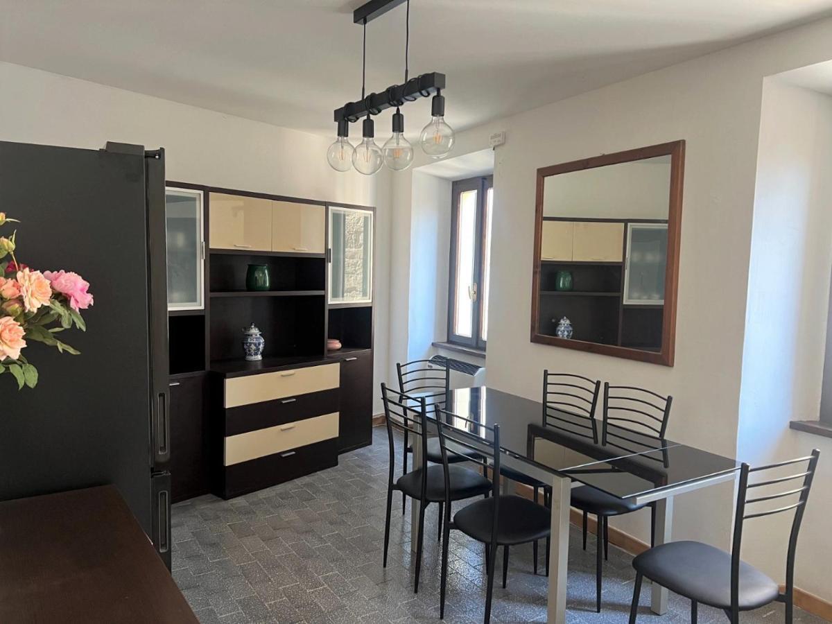 Apartment In Central Square With Lake View لينّو المظهر الخارجي الصورة